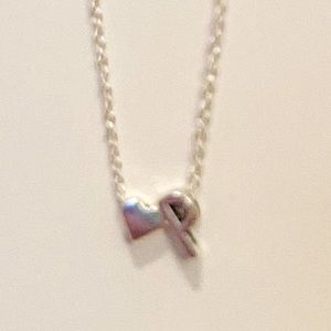 NWOT Initial P and tiny heart necklace